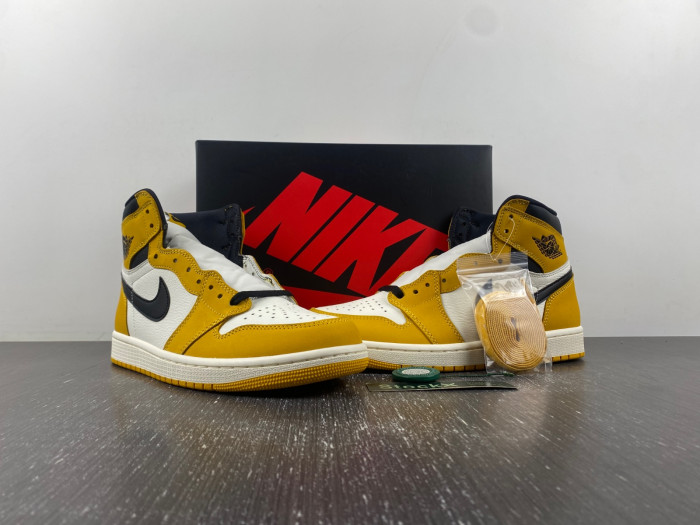air jordan 1 high og "yellow ochre" dz5485-701