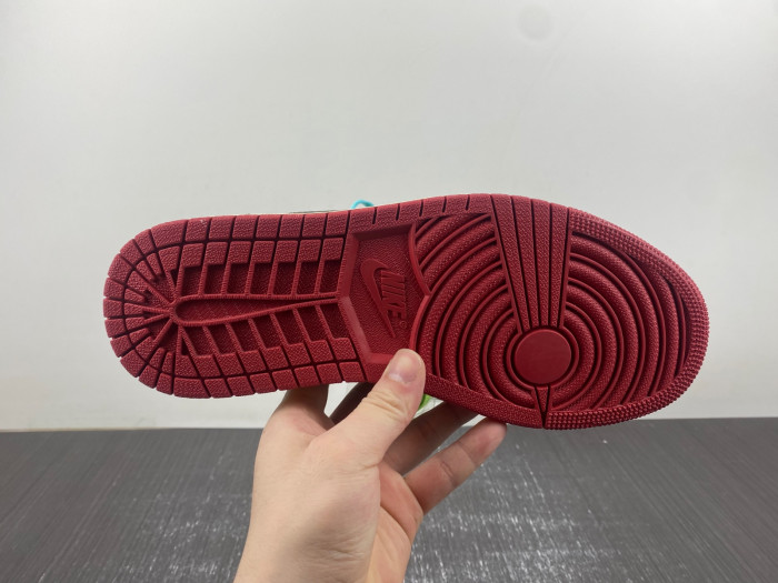 trophy room x air jordan 1 low og “home”  fn0432-100