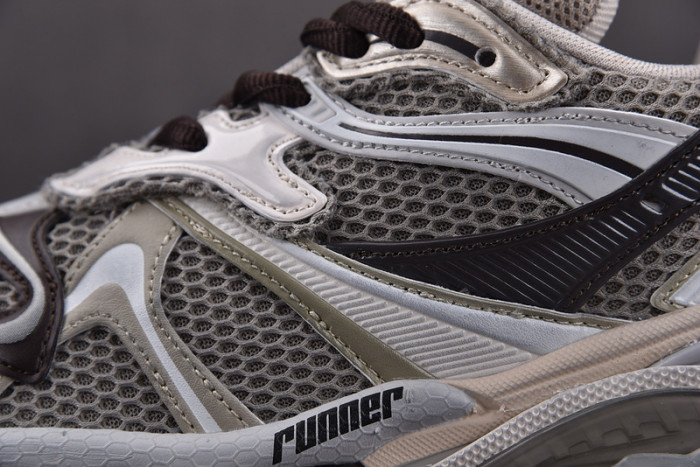 Ba*len*cia*ga -runner