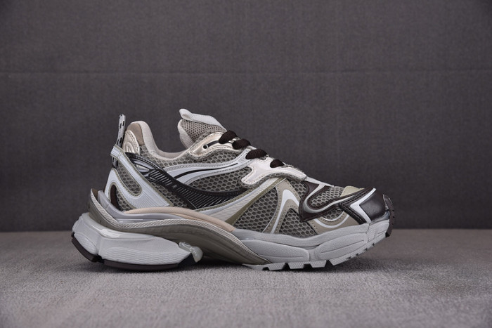 Ba*len*cia*ga -runner