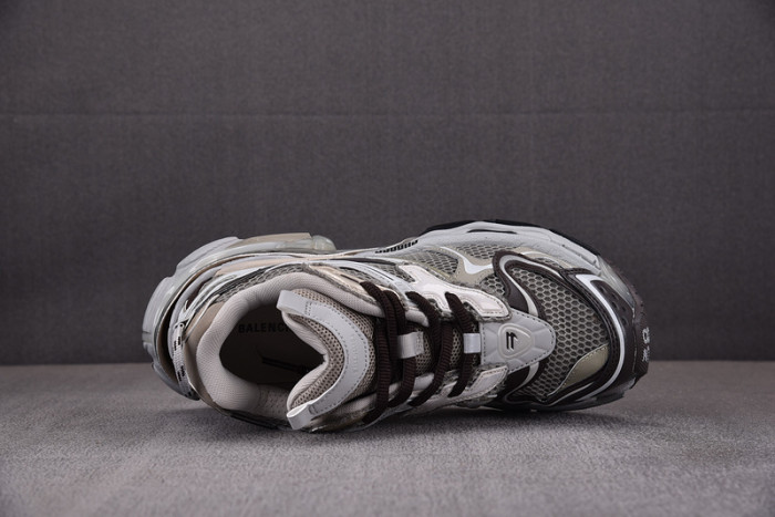 Ba*len*cia*ga -runner