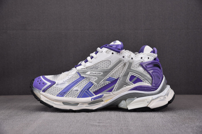 Ba*len*cia*ga -runner