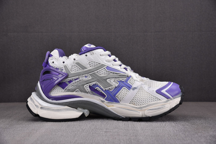 Ba*len*cia*ga -runner