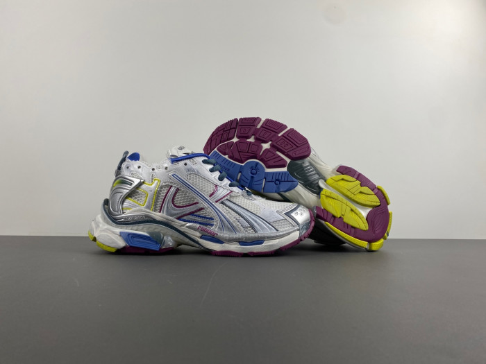 Ba*len*cia*ga -runner