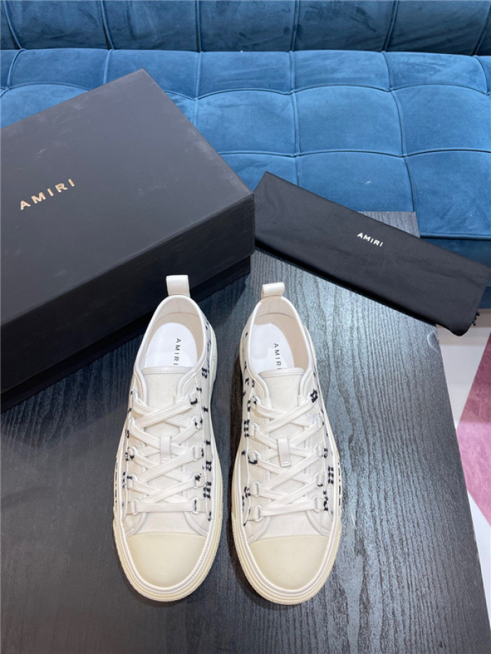 a*iri low sneakers