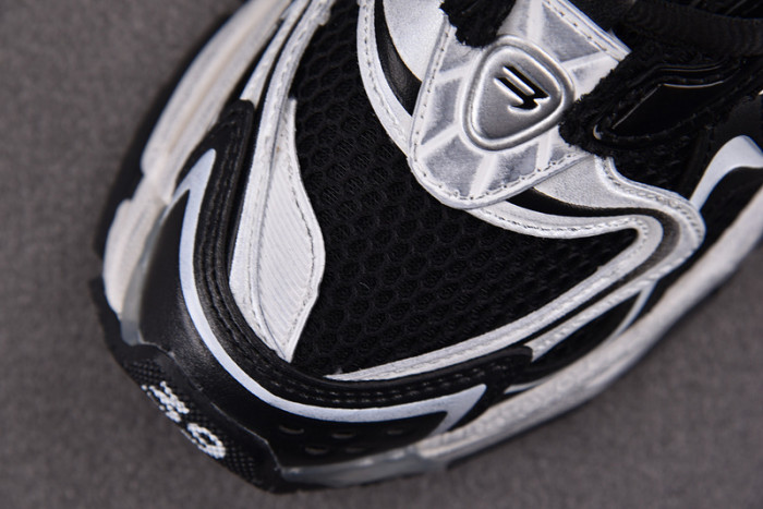 Ba*len*cia*ga -runner