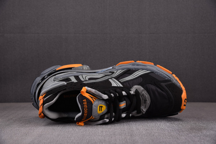 Ba*len*cia*ga -runner