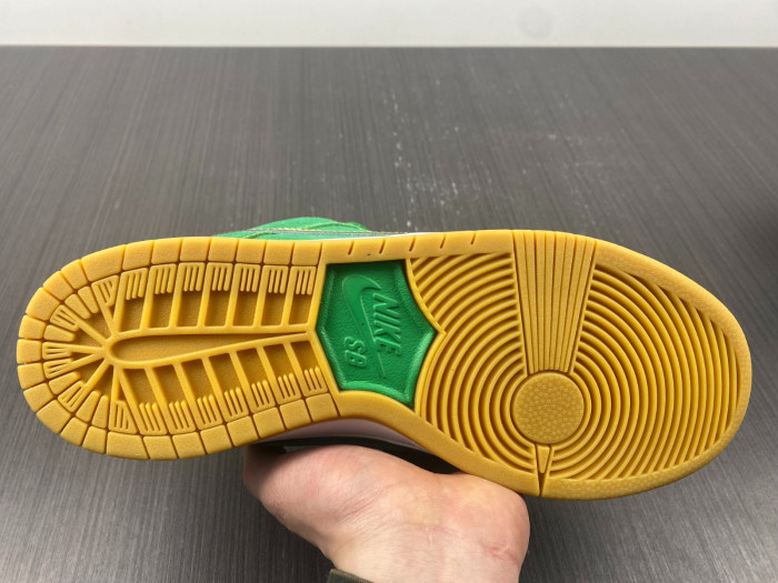 nike sb dunk low pro st. patrick