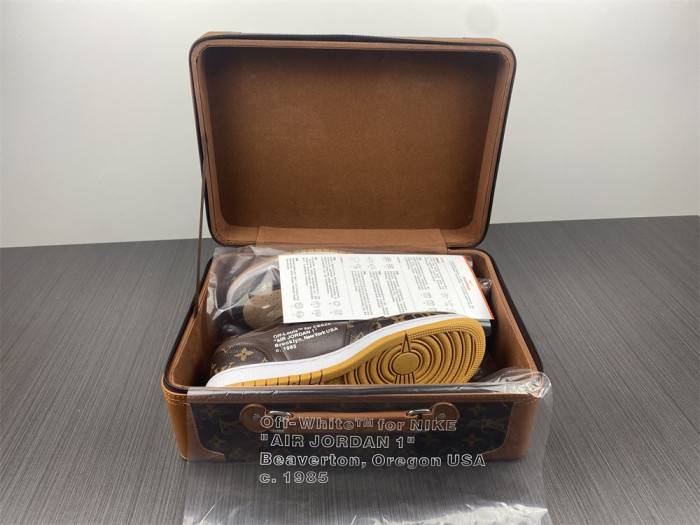 air jordan 1 ofw-louiv low  (with case)