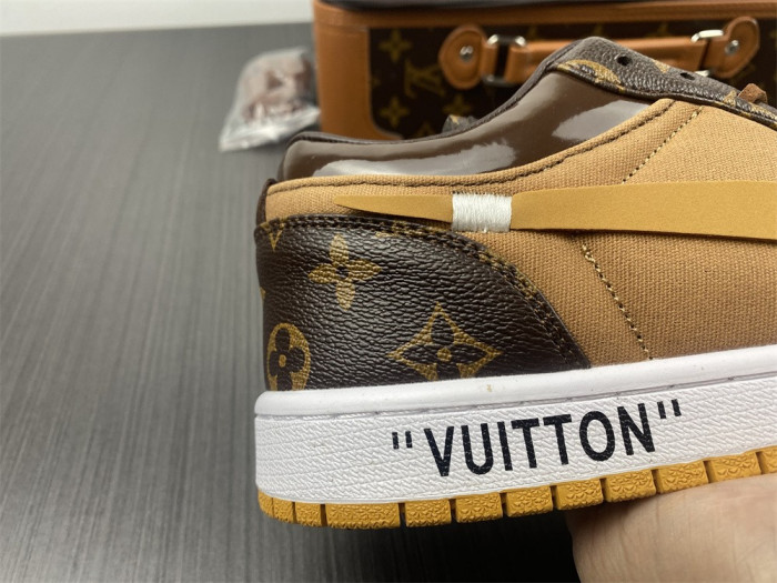 air jordan 1 ofw-louiv low  (with case)