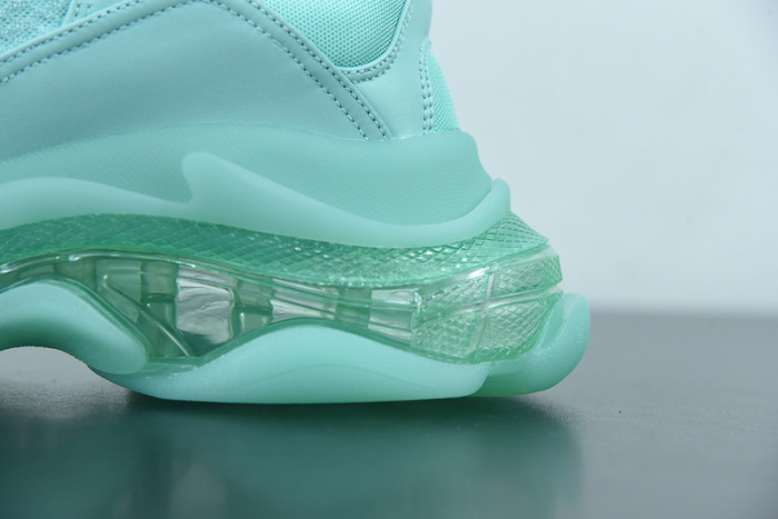 blcg sneaker triple.s.