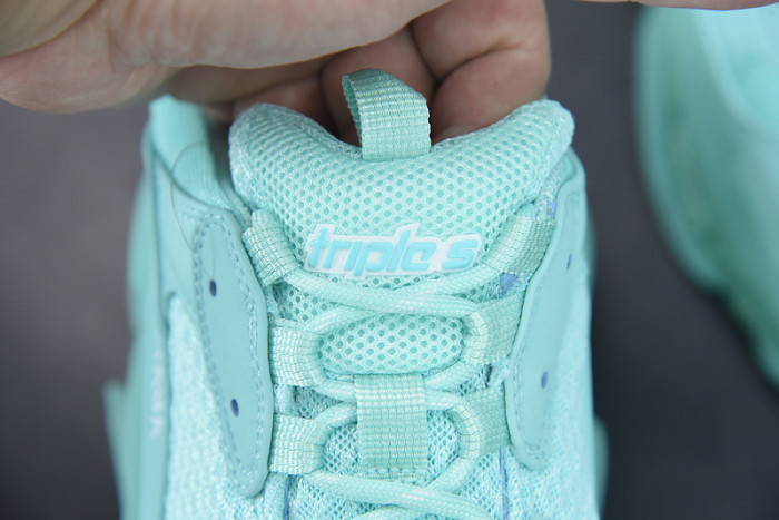 blcg sneaker triple.s.