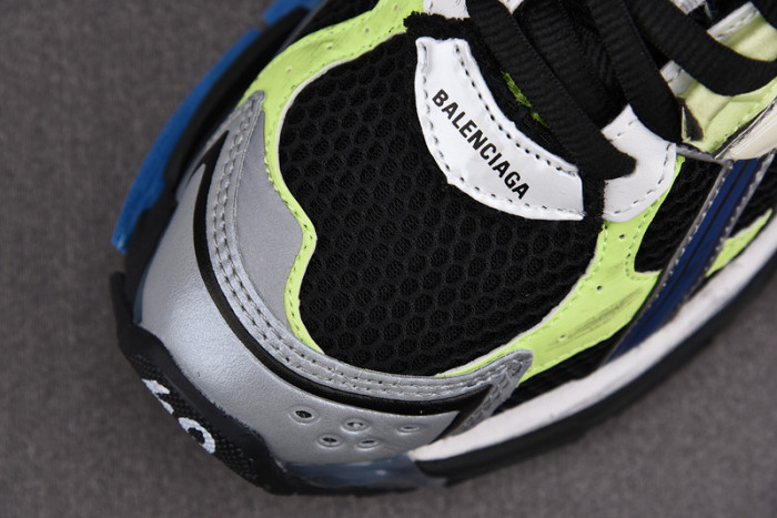 Ba*len*cia*ga -runner