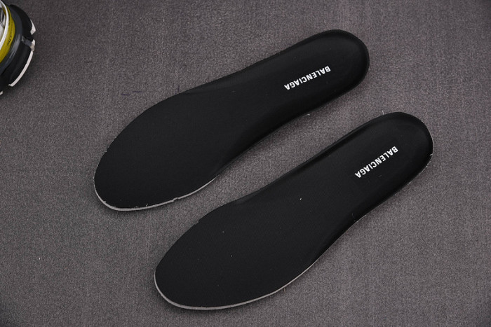 Ba*len*cia*ga -runner