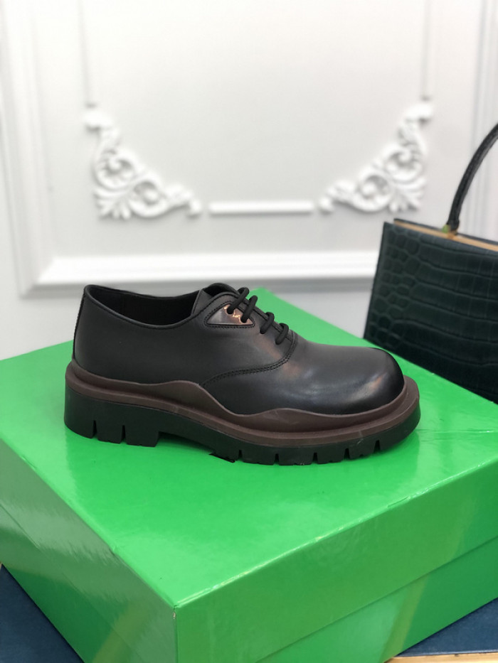 Bo*te*ga ve*ne*ta boots