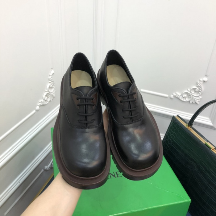 Bo*te*ga ve*ne*ta boots