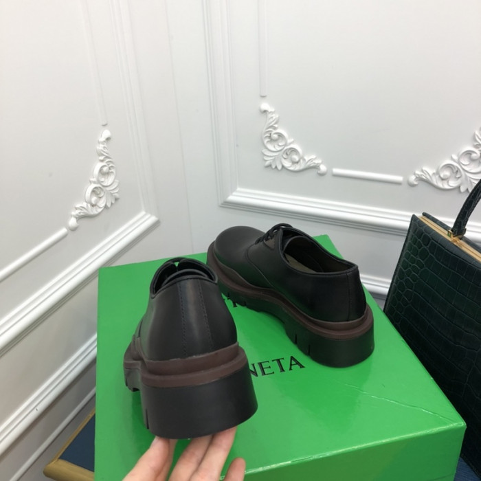 Bo*te*ga ve*ne*ta boots