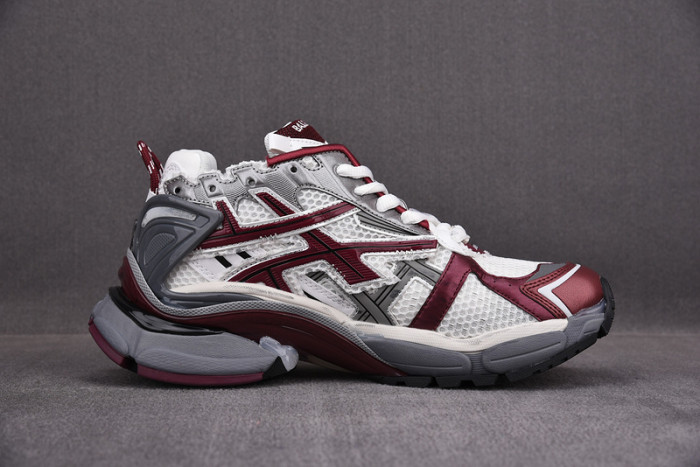 Ba*len*cia*ga -runner