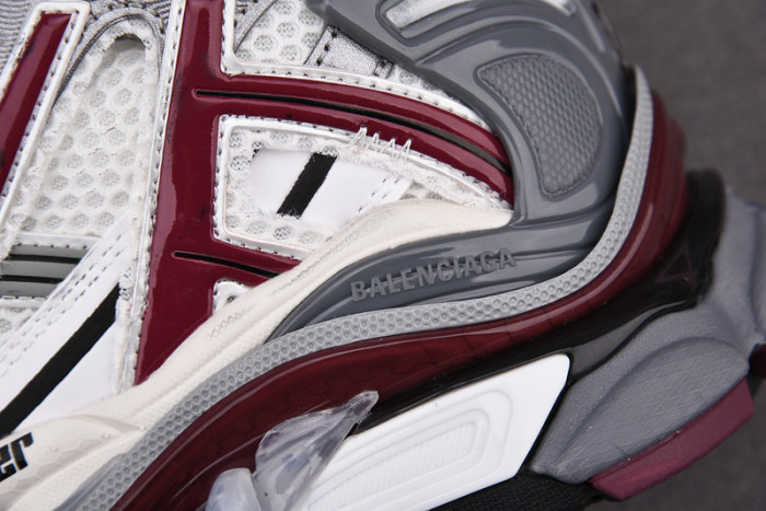 Ba*len*cia*ga -runner