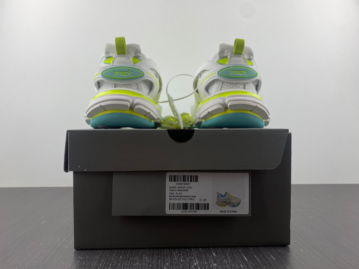 Ba*len*cia*ga track 3.0