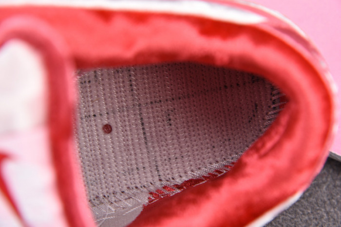 nike sb dunk low strangelove skateboards  ct2552-800