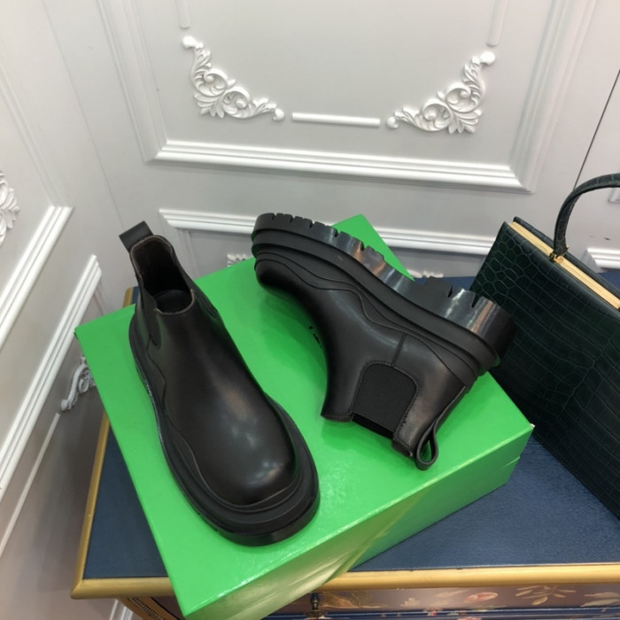 Bo*te*ga ve*ne*ta boots