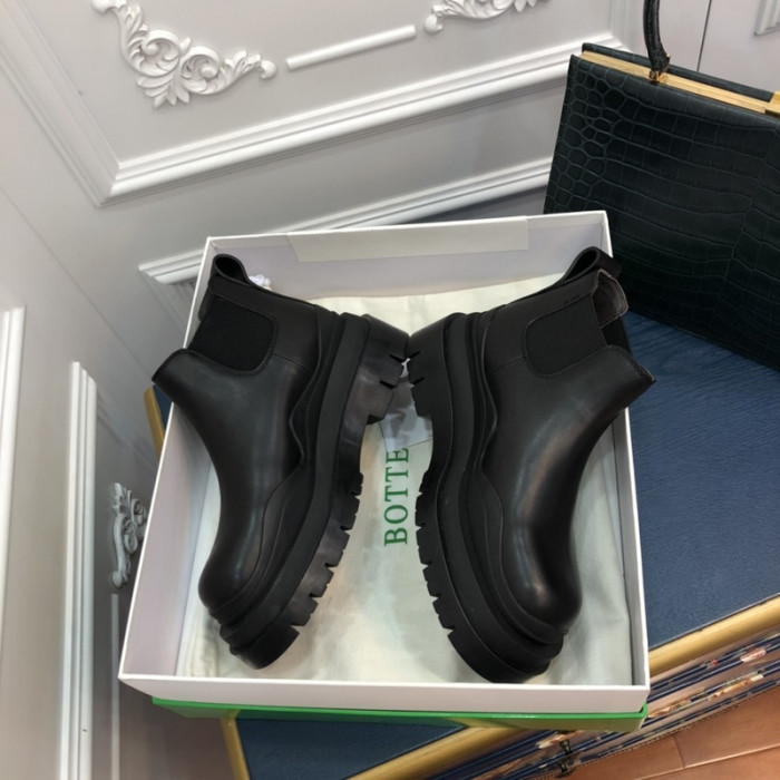 Bo*te*ga ve*ne*ta boots