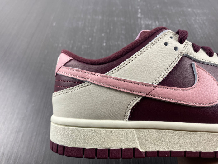 nike dunk low valentine