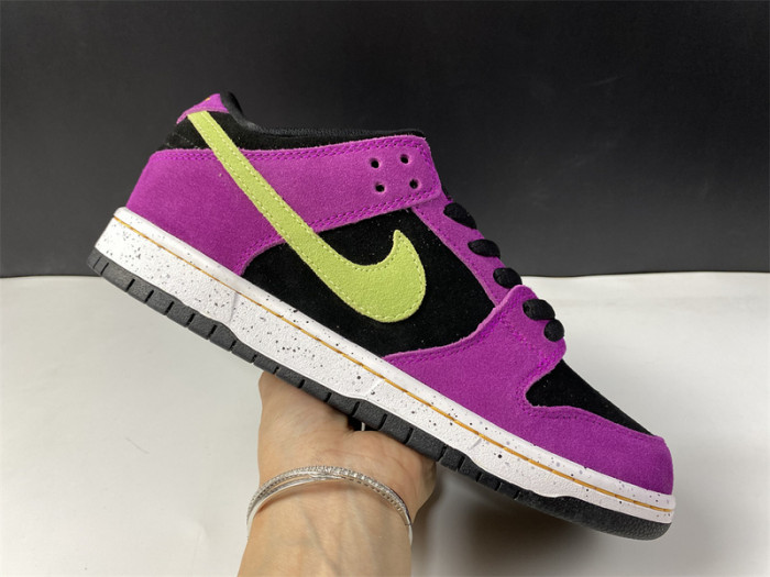 nike sb dunk low red plum  bq6817-501