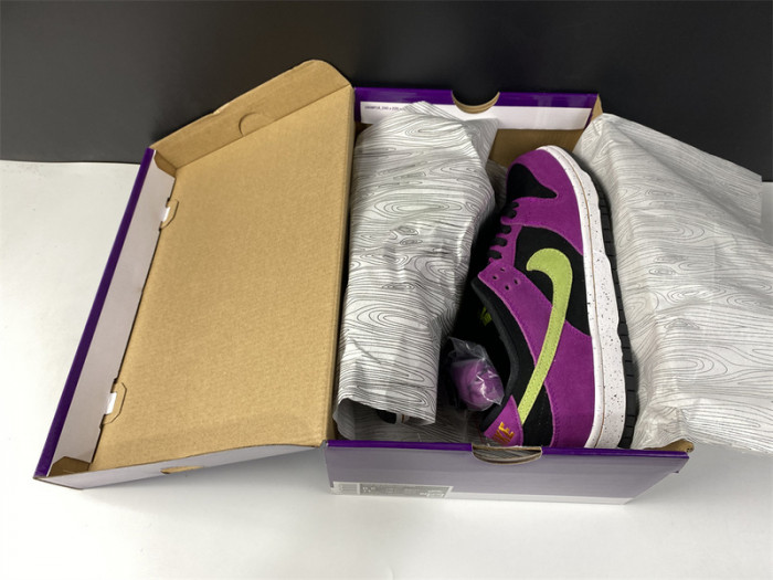 nike sb dunk low red plum  bq6817-501