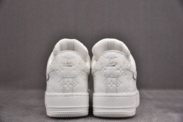 l0vt nike air force 1