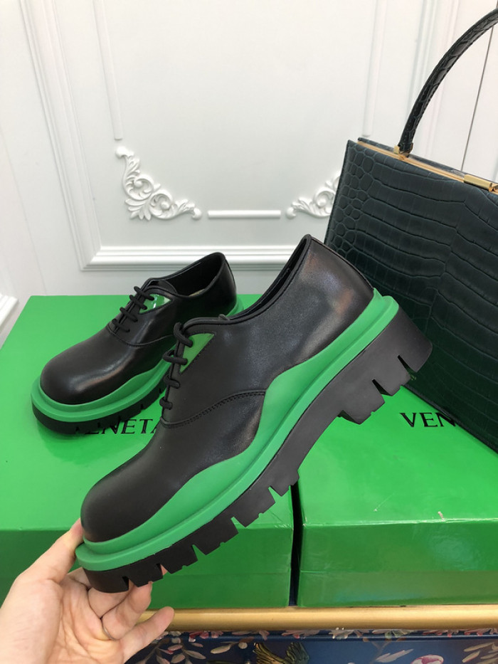 Bo*te*ga ve*ne*ta boots