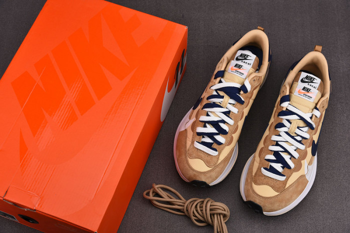 nike vaporwaffle sacai sesame blue void - dd1875-200