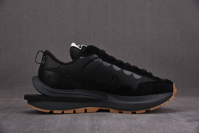 nike vaporwaffle sacai black gum - dd1875-001