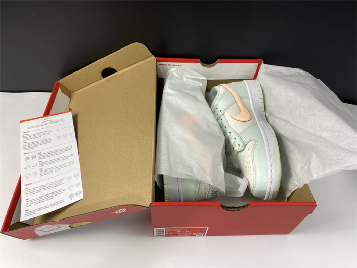 nike dunk low barely green (w) - dd1503-104