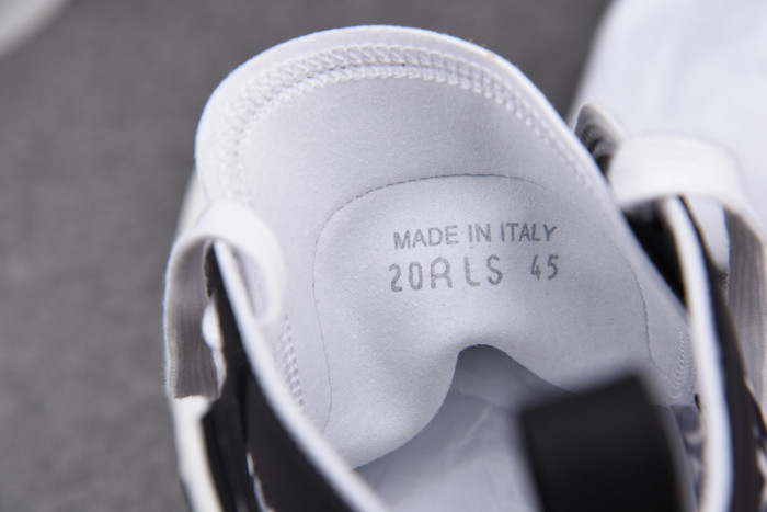 d10r b23 oblique high top sneaker