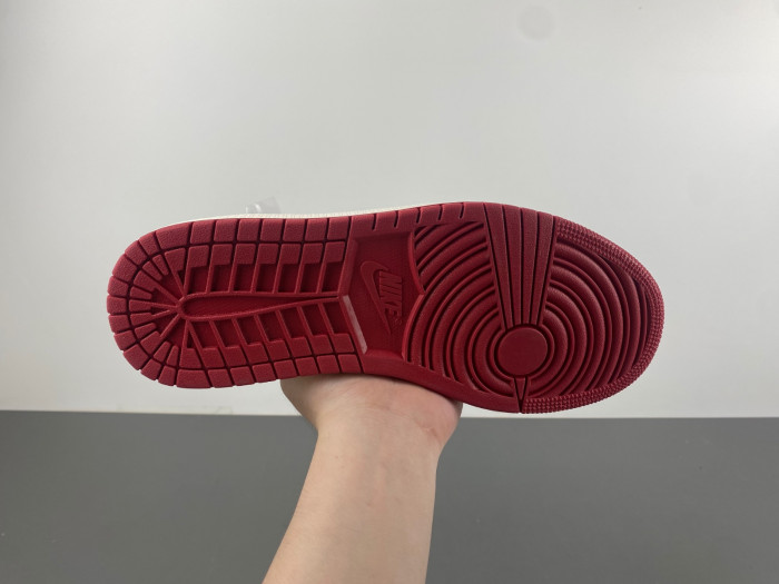 travis scott jordan 1 low ‘chicago’ custom