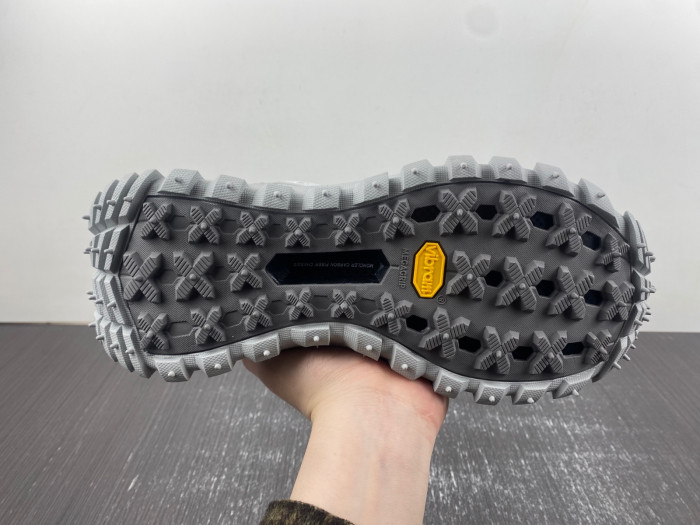 moncler trailgrip gtx