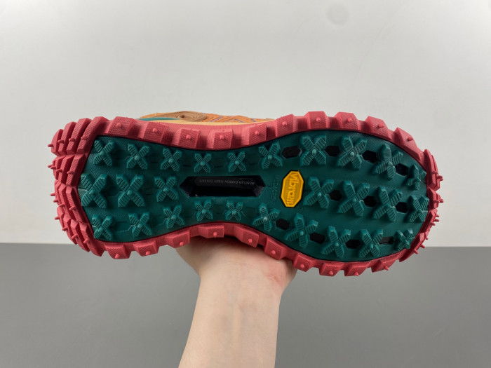 moncler trailgrip gtx