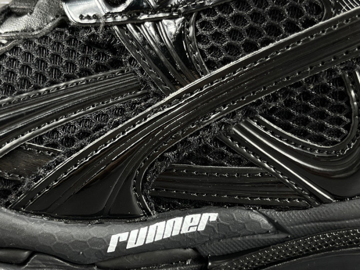 Ba*len*cia*ga -runner