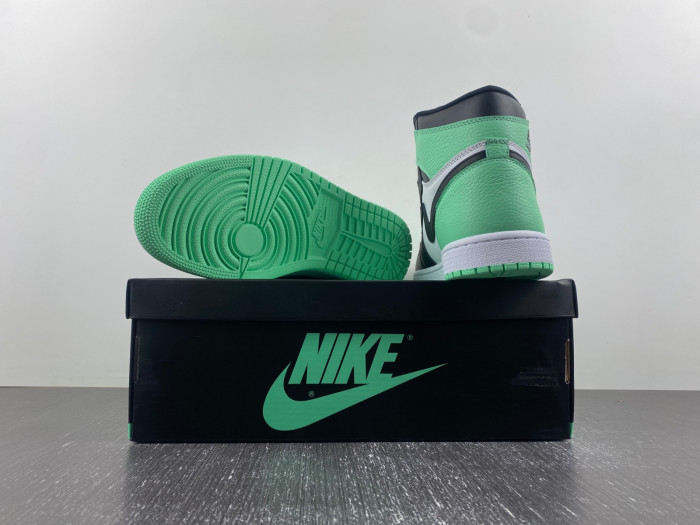 air jordan 1 high og green glow dz5485-130
