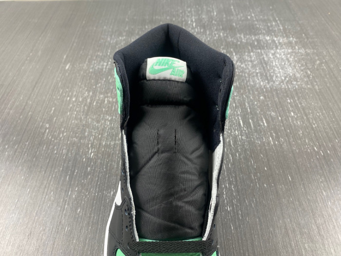 air jordan 1 high og green glow dz5485-130