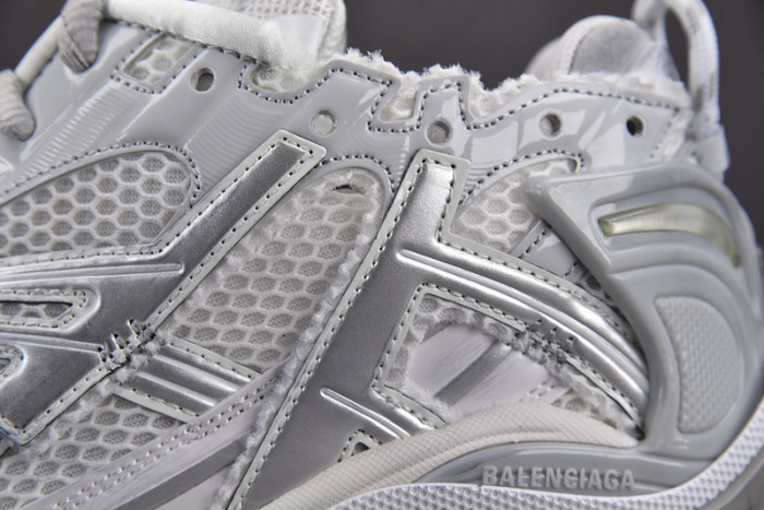 Ba*len*cia*ga -runner