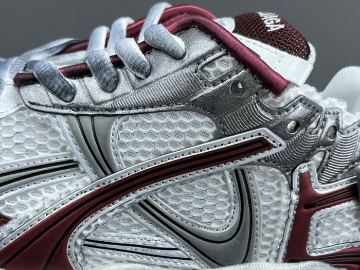 Ba*len*cia*ga -runner