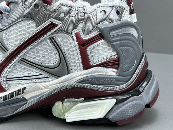 Ba*len*cia*ga -runner