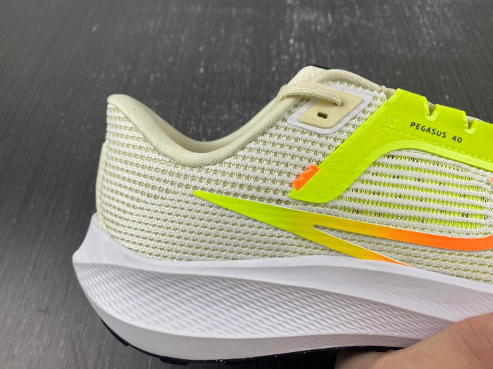 nike air zoom pegasus 40 coconut milk dv3853-101