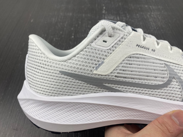 nike air zoom pegasus 40 white black photon dv3853-102