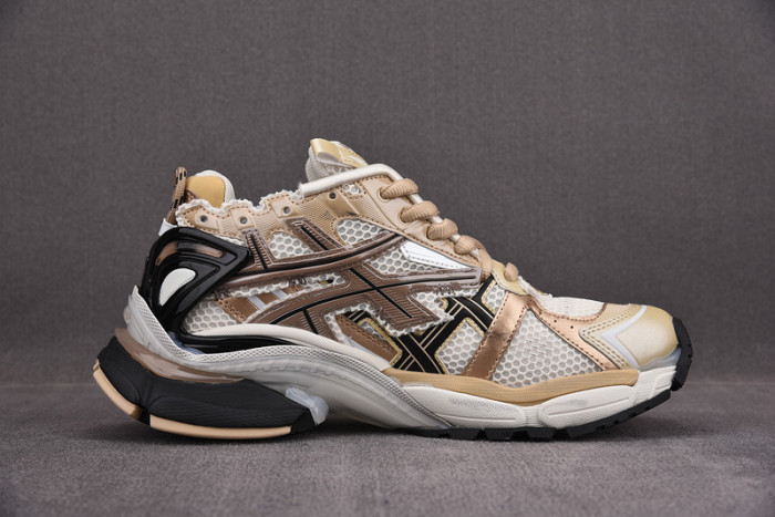 Ba*len*cia*ga -runner