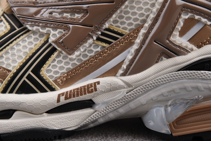 Ba*len*cia*ga -runner