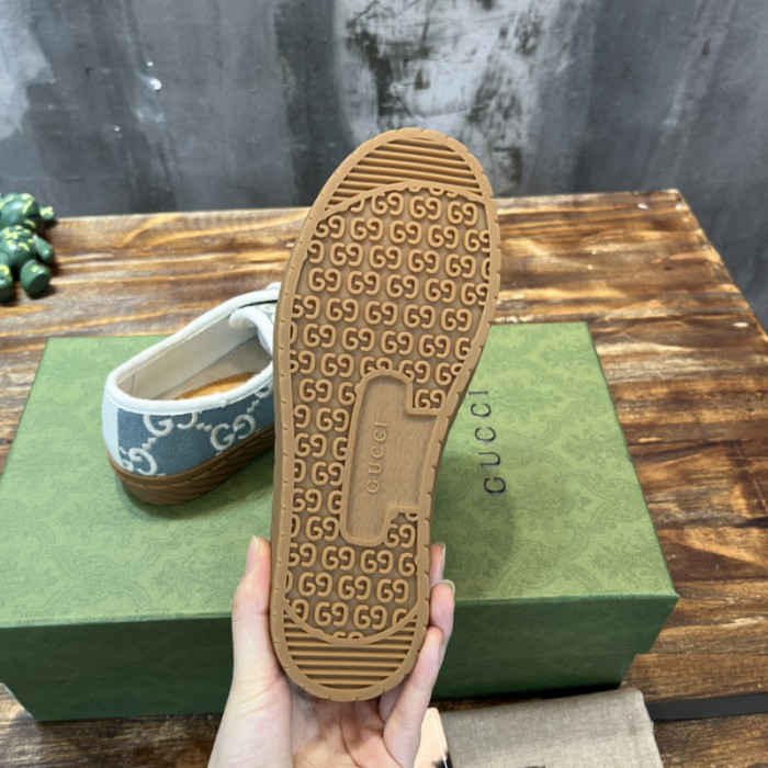 G*u*i  low-top sneaker